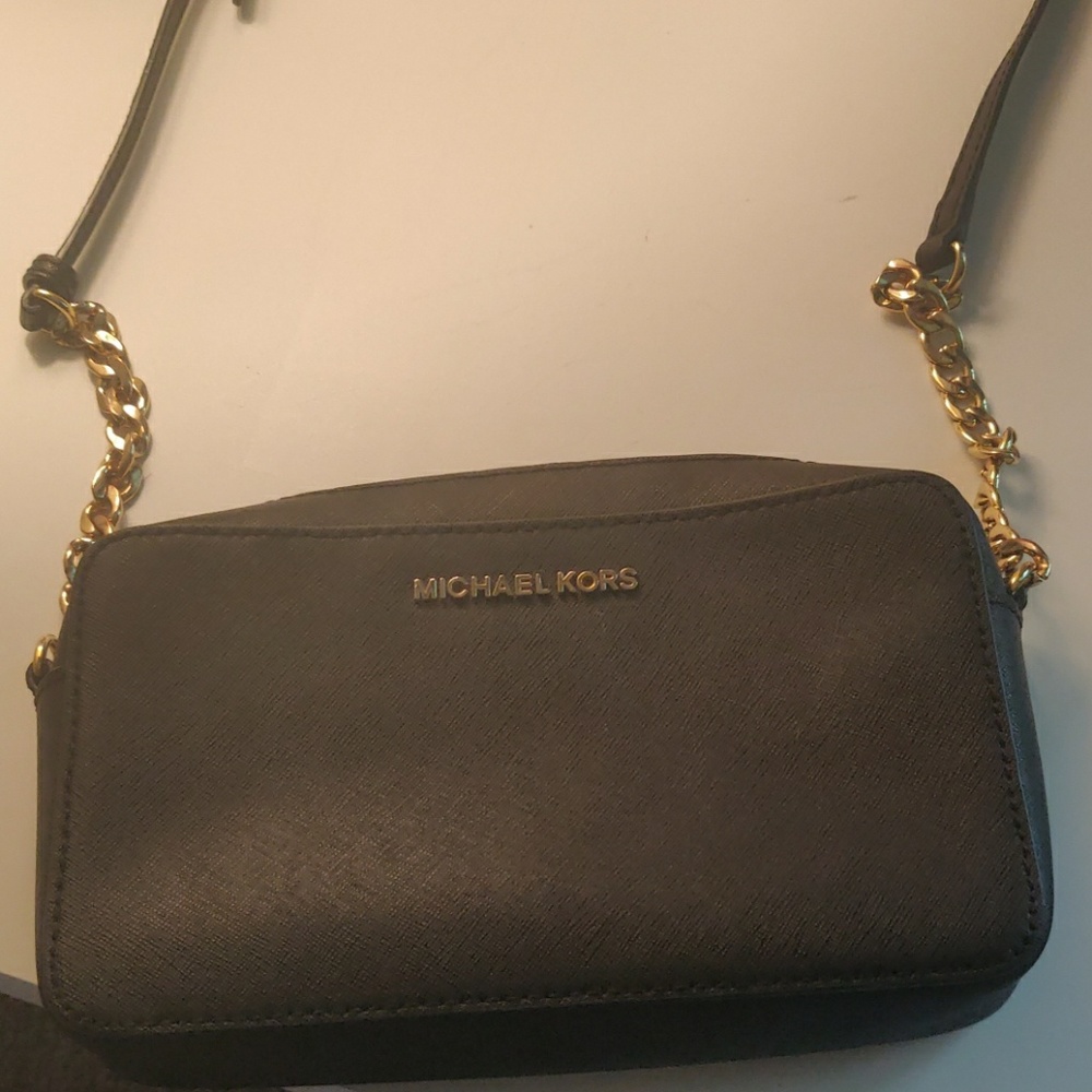 Michael Kors cross body purse